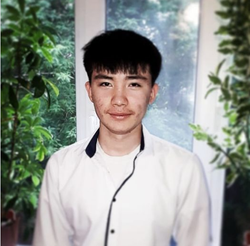 Мен 9"А" сынып оқушысы -Мажит Азиз, 2020-2021 оқу жылының президенттік лауазымға үміткермін.